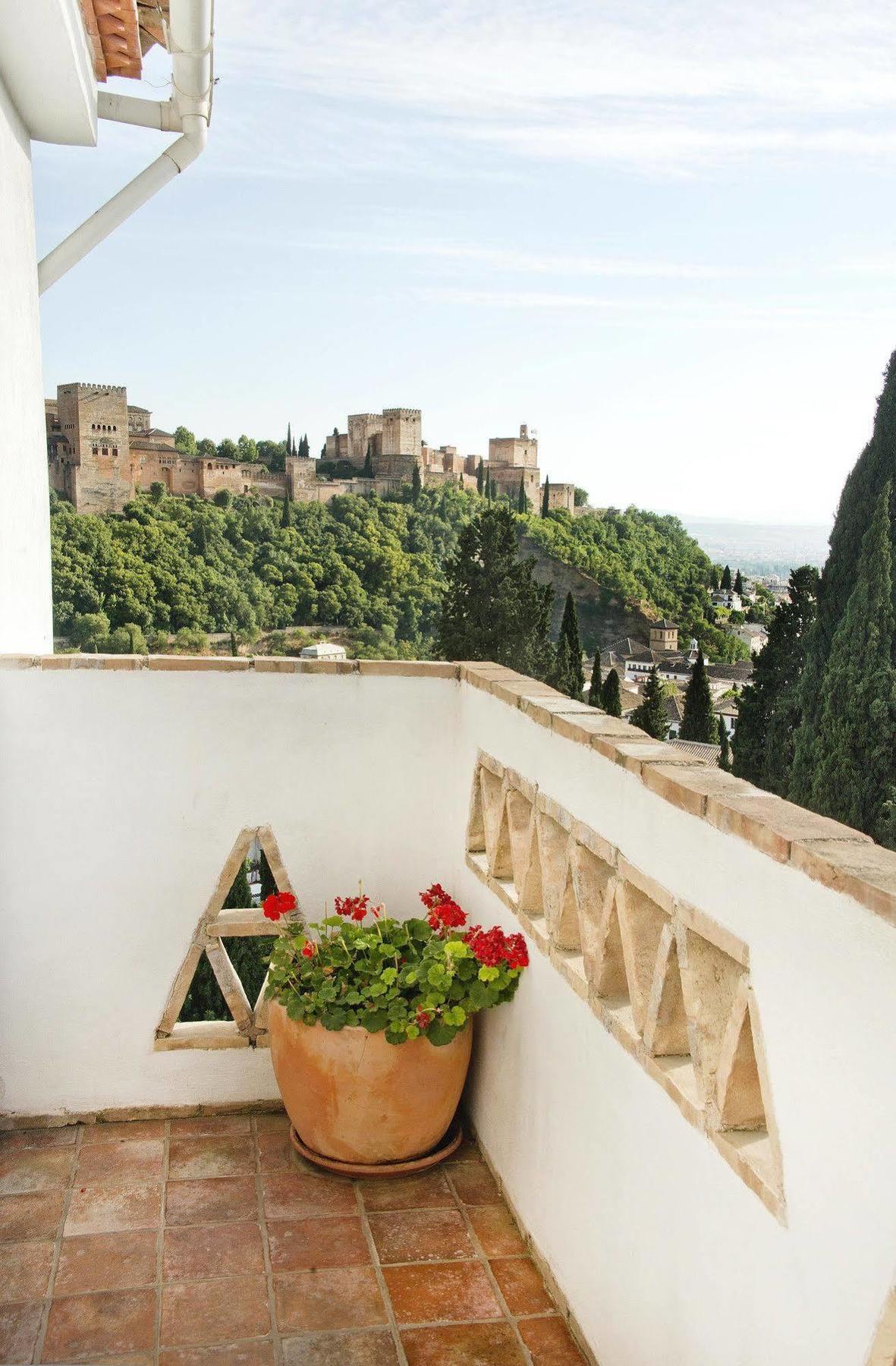 Apartamentos Montesclaros Granada Exterior photo